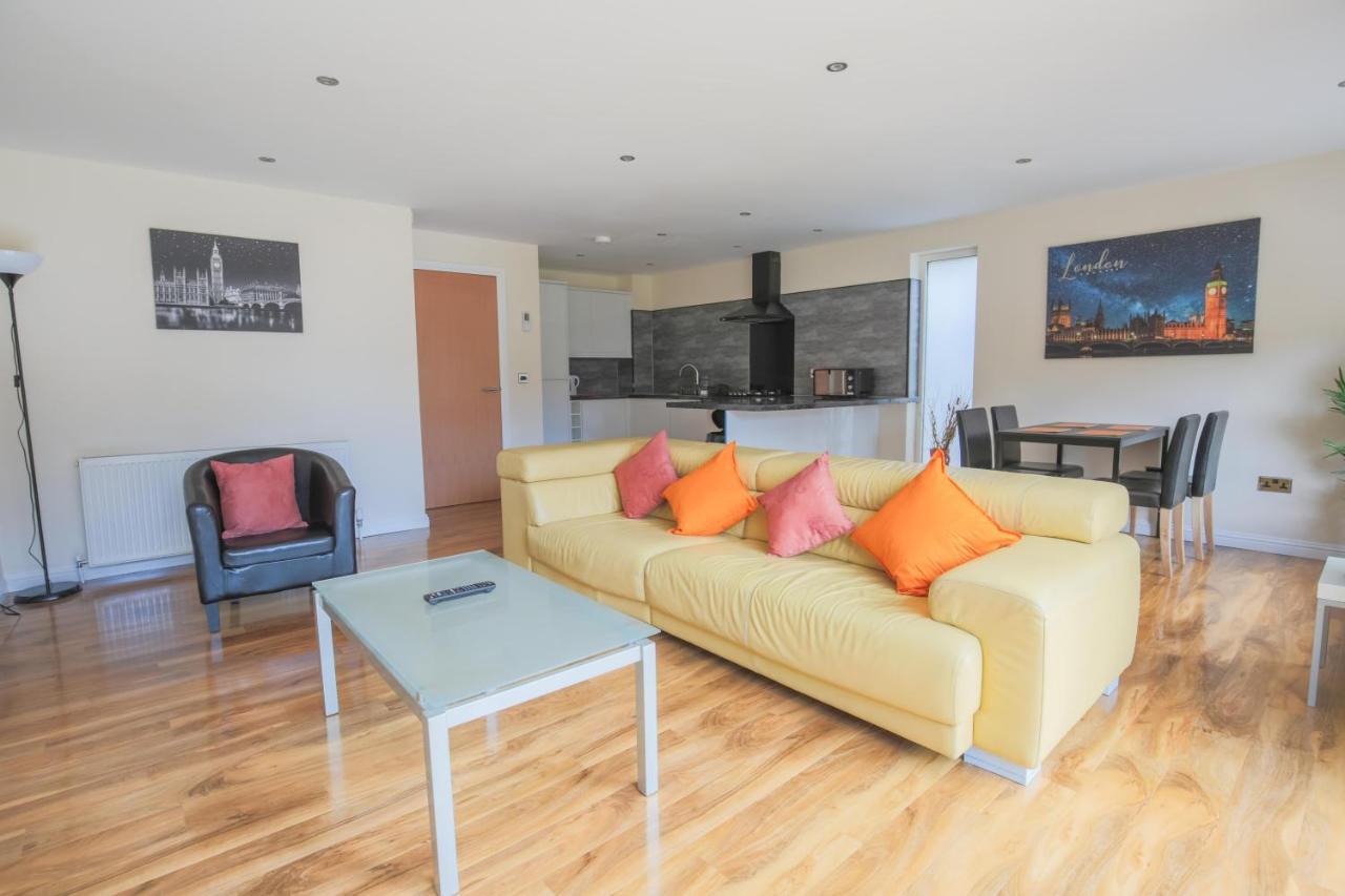 Stylish Modern Newly Built Apartment 15 Min From City Centre Edinburgh Eksteriør billede